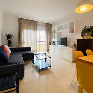 Apartamento Medina - Bonito Y Luminoso Apartamento En El Centro De, Sevilla